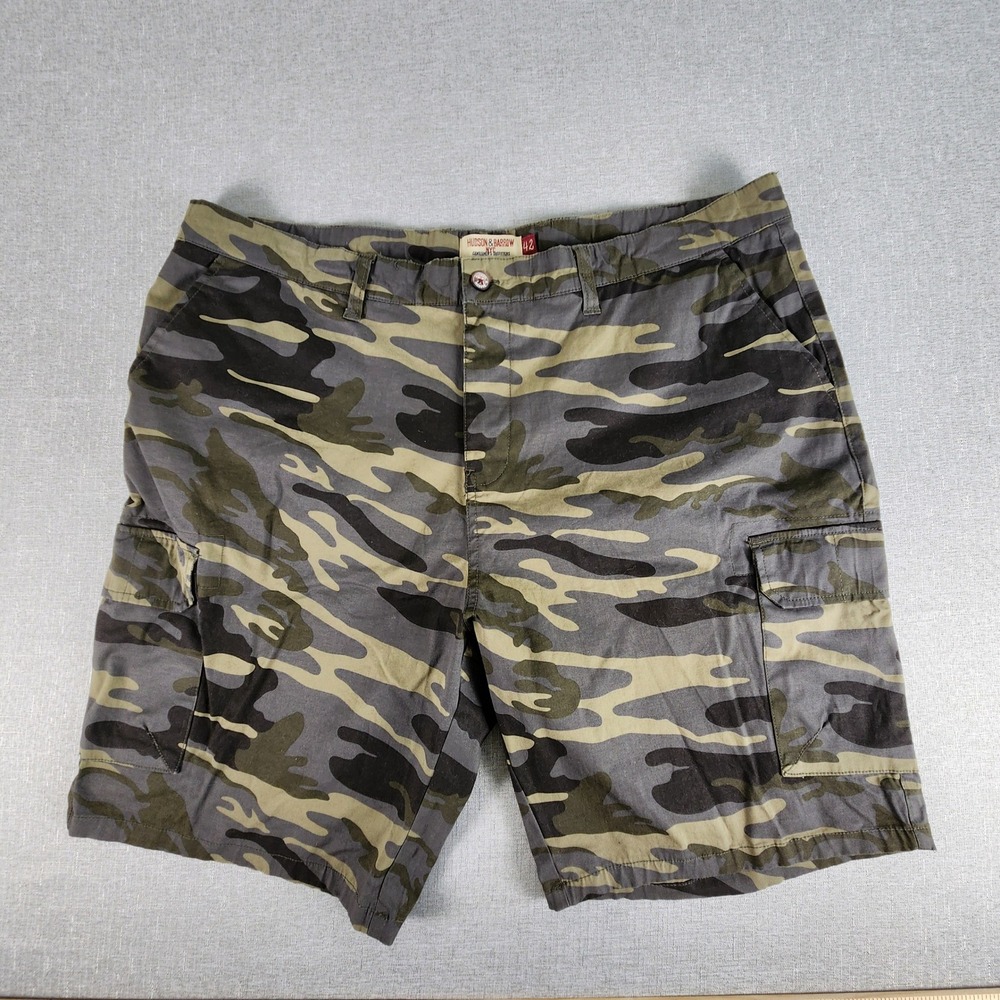 Hudson & Barrow NYC Mens Camo Cargo Shorts Size 42 Green Camouflage Utility NWOT